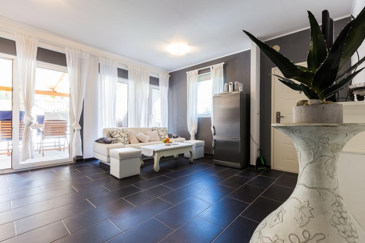 Holliday Home Maxdom Sukošan Exterior foto